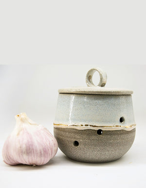 Small Garlic pot