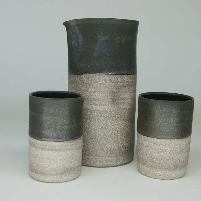 Pichet granit noir avec 2 verres